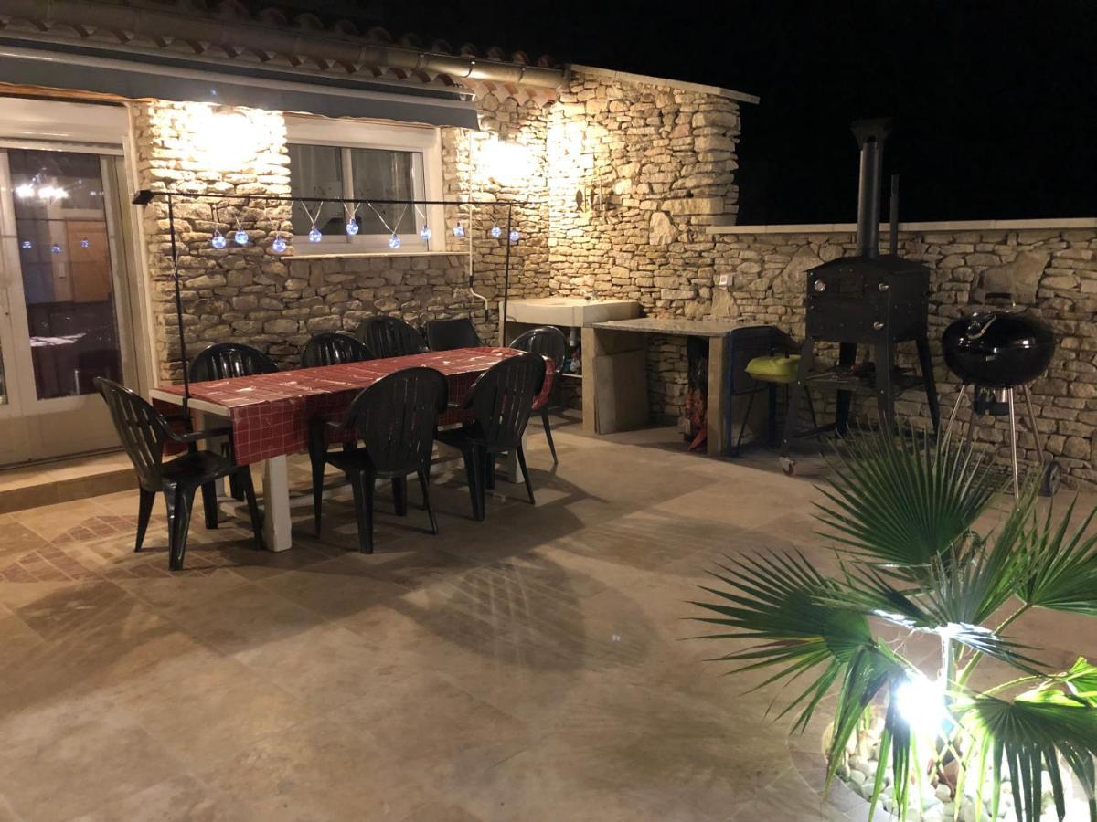 فيلا Au Milieu Des Piboules De Provence. LʼIsle-sur-la-Sorgue المظهر الخارجي الصورة