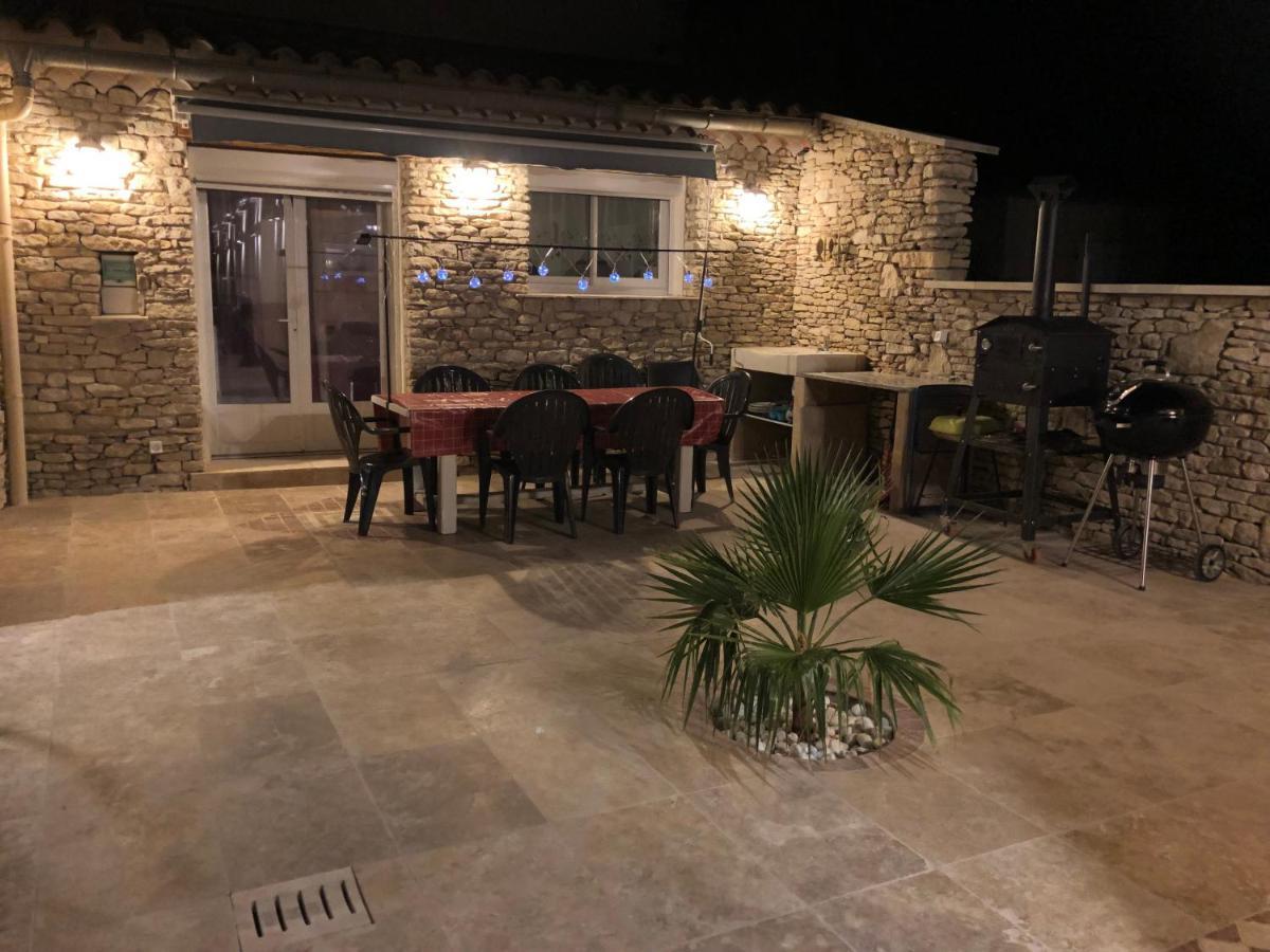 فيلا Au Milieu Des Piboules De Provence. LʼIsle-sur-la-Sorgue المظهر الخارجي الصورة